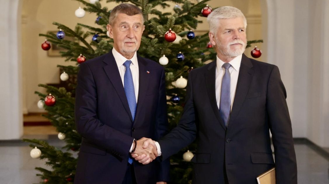 Pavel mimo ústavu. Prezidentovi to zase projde